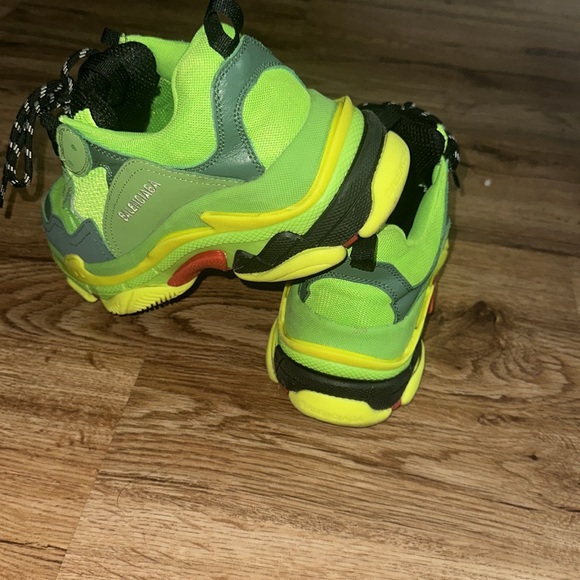 Balenciaga triple s low green size 39 worn twice - Picture 4 of 5